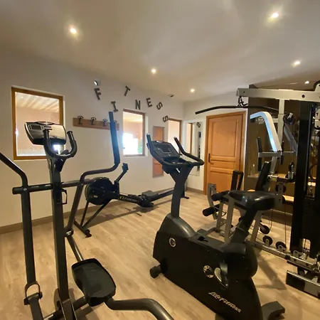 In & Out Spacious Apartment, Sauna-gym-piscine