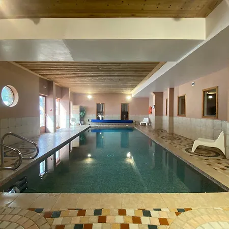 In & Out Spacious Apartment, Sauna-gym-piscine * Oz