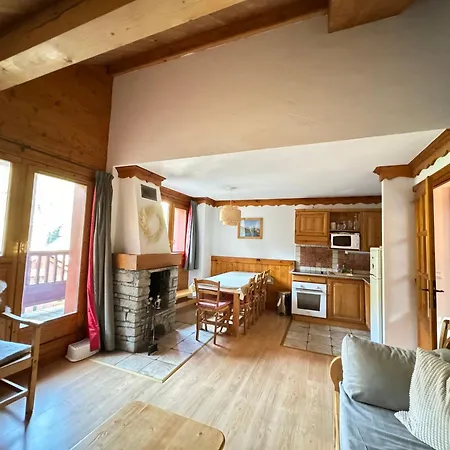 In & Out Spacious Apartment, Sauna-gym-piscine Apartment *
