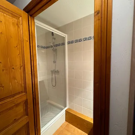 Apartment In & Out Spacious Apartment, Sauna-gym-piscine Oz