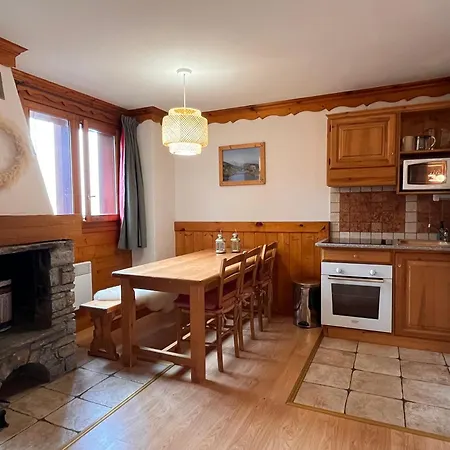 In & Out Spacious Apartment, Sauna-gym-piscine Apartment